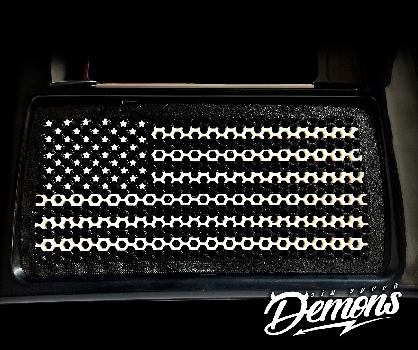 2024+ Road glide / Street glide Radiator Grill Shield - american flag